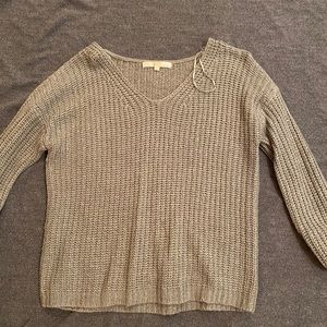 V neck sweater